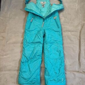 Kids champion snowpants 6/6x but could be even 7.